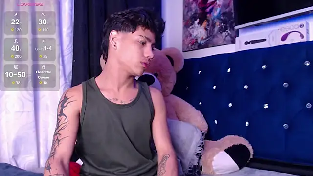 Sexys Boys Hot1 online show from November 13, 2025, 3:10 am