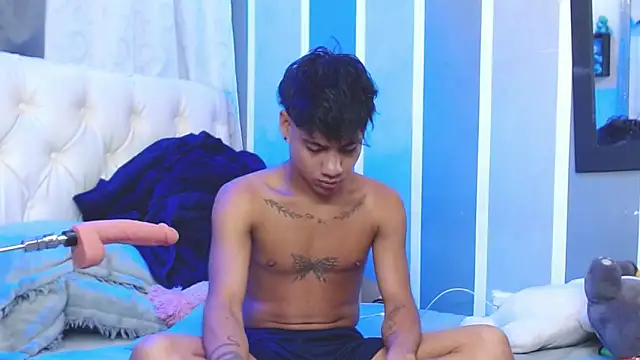 Snapshot of Sexys_Boys_Hot1 chatting on January 21, 2025, 9:13 am Sexys Boys Hot1 online show from January 21, 2025, 9:13 am