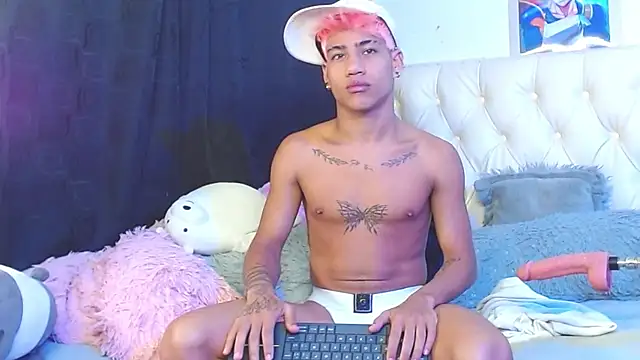 Snapshot of Sexys_Boys_Hot1 chatting on January 24, 2025, 11:37 am Sexys Boys Hot1 online show from January 24, 2025, 11:37 am