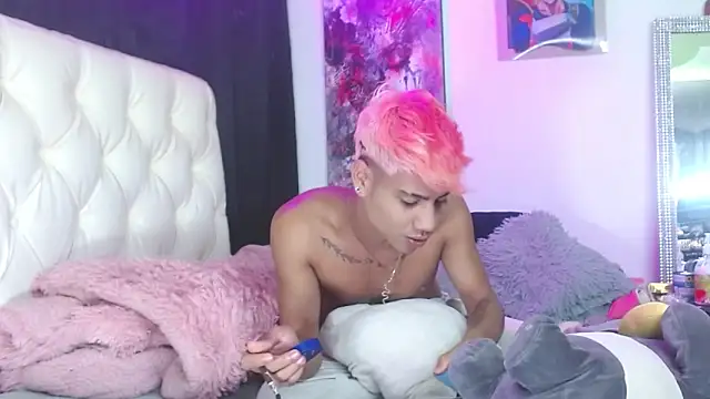 Snapshot of Sexys_Boys_Hot1 chatting on January 31, 2025, 1:33 am Sexys Boys Hot1 online show from January 31, 2025, 1:33 am