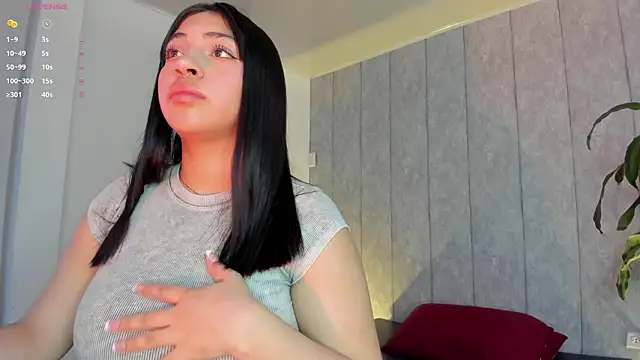 Snapshot of Christine_Laam chatting on February 18, 2026, 7:32 pm Christine Laam online show from February 18, 2026, 7:32 pm