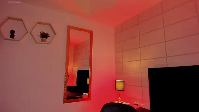 Christine Laam online show from December 22, 2025, 12:05 pm