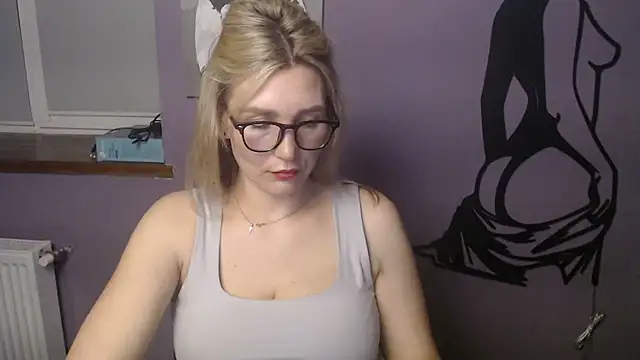  sexy lady online show from May 23, 2026, 12:04 pm