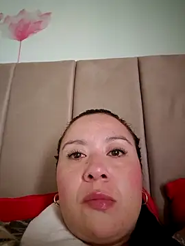 Snapshot of RenataSexy_ chatting on October 15, 2025, 4:37 pm RenataSexy  online show from October 15, 2025, 4:37 pm