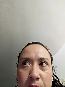 Snapshot of RenataSexy_ chatting on February 8, 2025, 2:47 am RenataSexy  online show from February 8, 2025, 2:47 am