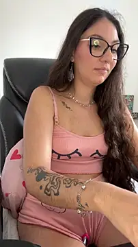 DianaSartori online show from February 2, 2026, 2:05 pm