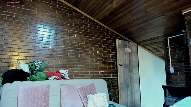 meow mota online show from November 27, 2025, 8:09 pm