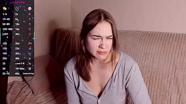 sleeeep y online show from October 21, 2025, 7:08 am