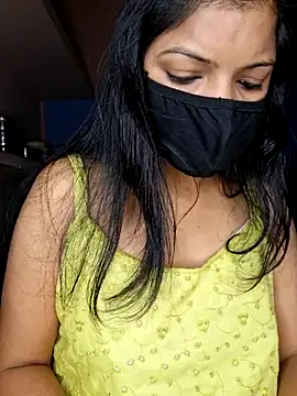 Nisha027 online show from November 5, 2025, 11:41 pm