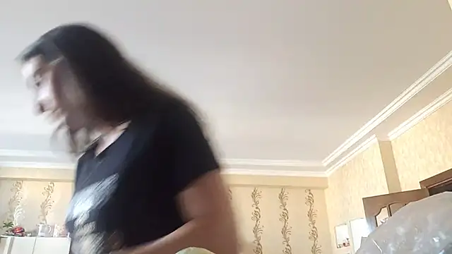 AlejandraDelaney online show from November 3, 2025, 12:42 pm