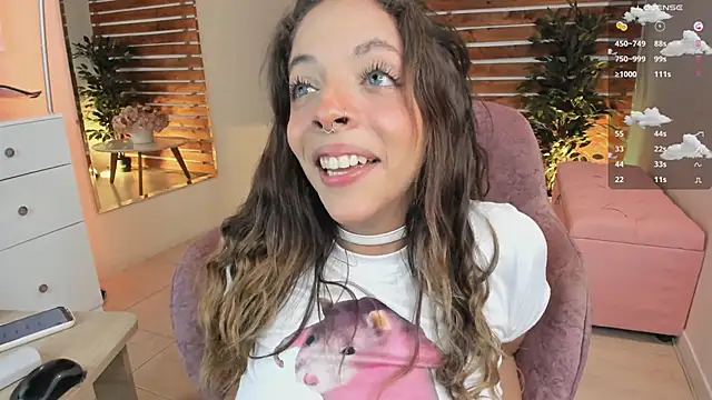 Sapphire Venuss online show from March 14, 2025, 2:10 am