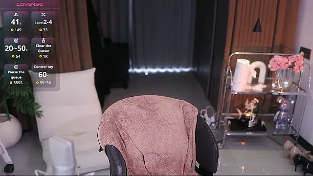 Evajoannana online show from March 14, 2026, 5:46 am