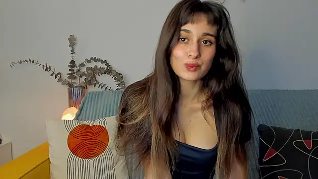 erika hoiree online show from November 3, 2025, 7:46 am