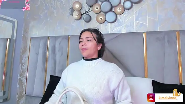 KimDevinne online show from March 8, 2025, 3:06 am