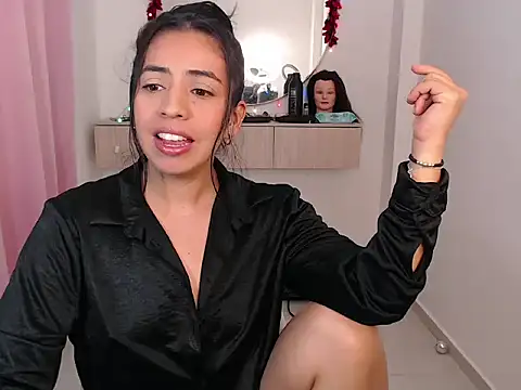 Snapshot of anngela01 chatting on December 3, 2025, 12:23 am anngela01 online show from December 3, 2025, 12:23 am