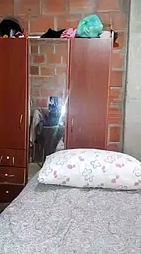 Snapshot of anngela01 chatting on December 13, 2024, 4:49 pm anngela01 online show from December 13, 2024, 4:49 pm