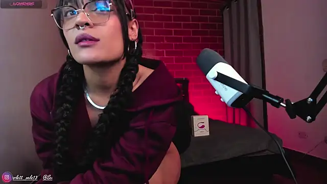 Snapshot of Scarlett_Vela13 chatting on September 30, 2025, 11:22 pm Scarlett Vela13 online show from September 30, 2025, 11:22 pm