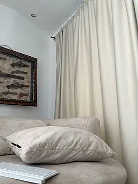 Snapshot of PhilipRich chatting on April 9, 2026, 4:57 pm PhilipRich online show from April 9, 2026, 4:57 pm