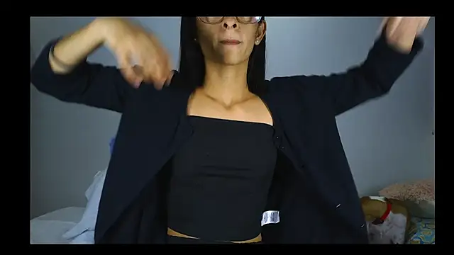 Snapshot of thedianakaro chatting on March 3, 2025, 2:44 am thedianakaro online show from March 3, 2025, 2:44 am