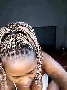 ThickPearlx23 online show from April 8, 2026, 8:27 am