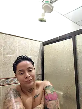 KatInk online show from October 20, 2025, 7:58 pm