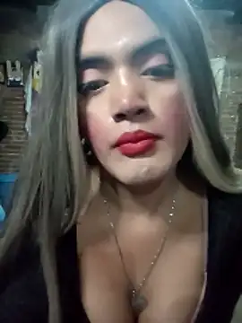 yovana13 online show from March 4, 2026, 9:06 am