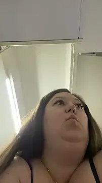 Chloee ep online show from October 10, 2025, 11:05 pm