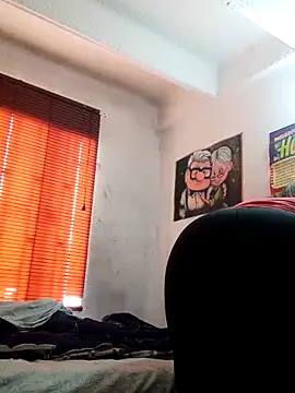 Chloee ep online show from March 11, 2025, 4:18 pm