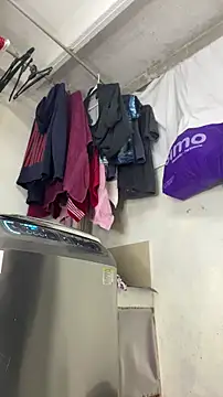 Chloee ep online show from October 12, 2025, 1:40 am