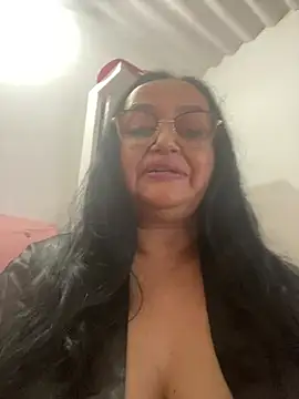 Snapshot of Gia_Nahomi chatting on January 8, 2025, 7:45 am Gia Nahomi online show from January 8, 2025, 7:45 am