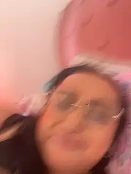 Snapshot of Gia_Nahomi chatting on March 10, 2025, 7:07 pm Gia Nahomi online show from March 10, 2025, 7:07 pm