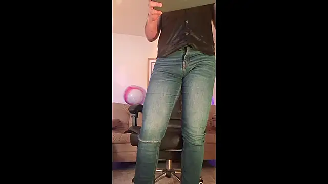 bradley colt online show from April 9, 2026, 2:34 pm