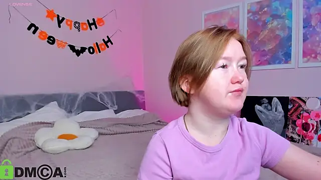 Sara Robinson online show from October 29, 2025, 2:32 am