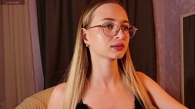 Tiffanyhunt online show from February 21, 2026, 2:52 pm