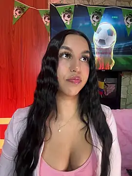 Tamara Roberts1 online show from June 19, 2026, 2:17 am