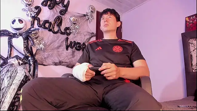 setsuna10 online show from October 18, 2025, 12:01 am