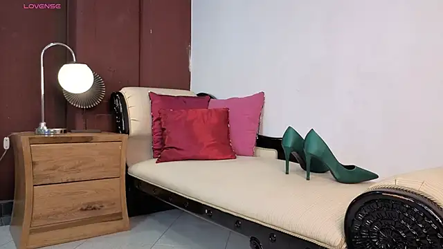 Gabriella gh online show from October 1, 2025, 8:35 pm