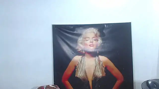 Snapshot of DOMINANTE_KLOE_ chatting on January 18, 2025, 3:20 am DOMINANTE KLOE online show from January 18, 2025, 3:20 am