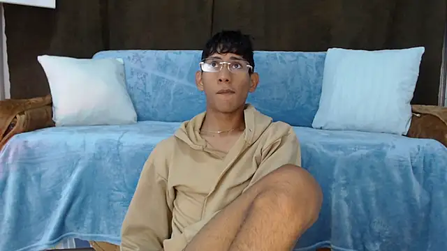 Nick Collins18 online show from November 3, 2025, 11:30 pm