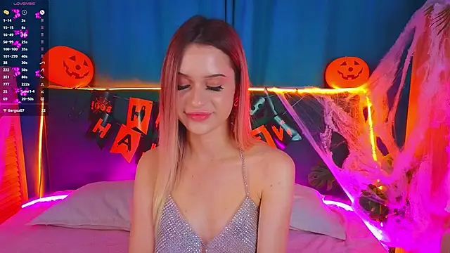 AlinaWalters online show from October 29, 2025, 8:41 pm