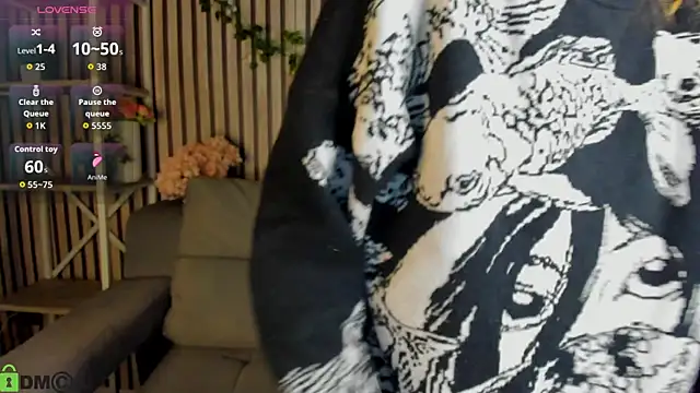 Snapshot of Little_Chips chatting on February 14, 2026, 5:13 pm Little Chips online show from February 14, 2026, 5:13 pm