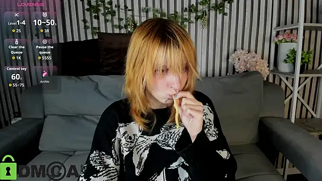 Snapshot of Little_Chips chatting on February 7, 2026, 5:21 pm Little Chips online show from February 7, 2026, 5:21 pm