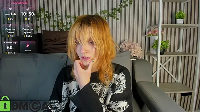 Snapshot of Little_Chips chatting on February 4, 2026, 5:19 pm Little Chips online show from February 4, 2026, 5:19 pm