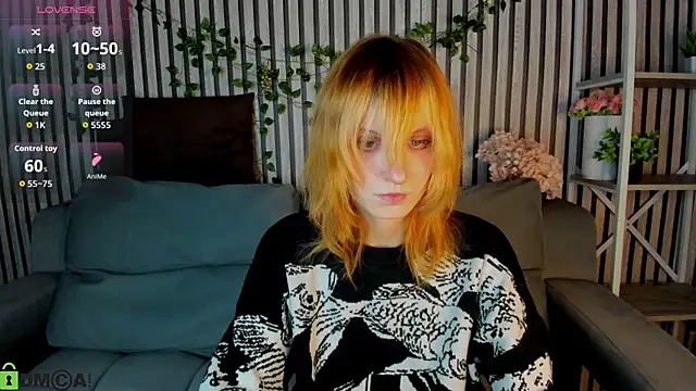 Snapshot of Little_Chips chatting on February 18, 2026, 5:20 pm Little Chips online show from February 18, 2026, 5:20 pm