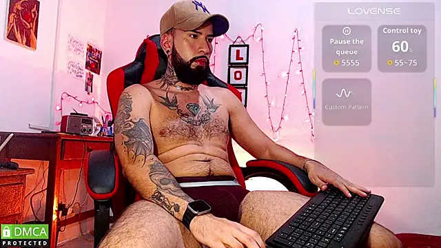 Snapshot of Diilanhott chatting on February 19, 2026, 12:51 am Diilanhott online show from February 19, 2026, 12:51 am