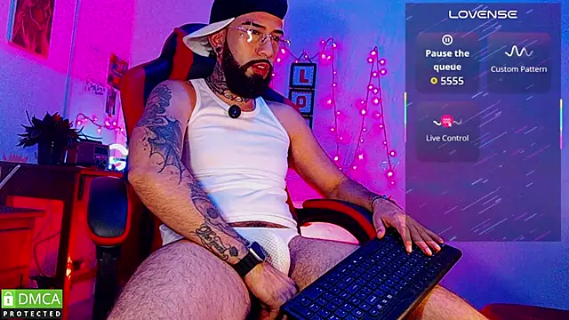 Snapshot of Diilanhott chatting on February 22, 2026, 1:19 am Diilanhott online show from February 22, 2026, 1:19 am