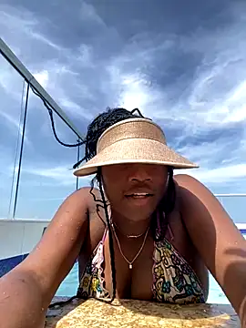 Snapshot of EscorpiLeoncita chatting on November 19, 2025, 4:40 pm EscorpiLeoncita online show from November 19, 2025, 4:40 pm