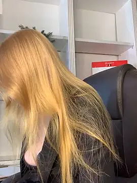 Alexa Handler online show from April 17, 2026, 8:00 pm