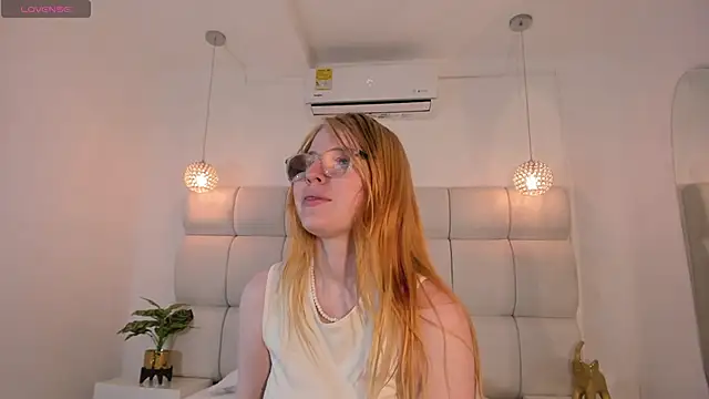 Alexa Handler online show from October 19, 2025, 3:53 am