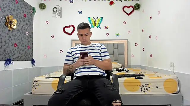 simookeler online show from September 9, 2025, 5:44 pm